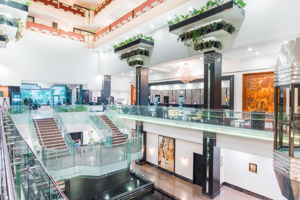 Le Meridien بنغالور المظهر الخارجي الصورة