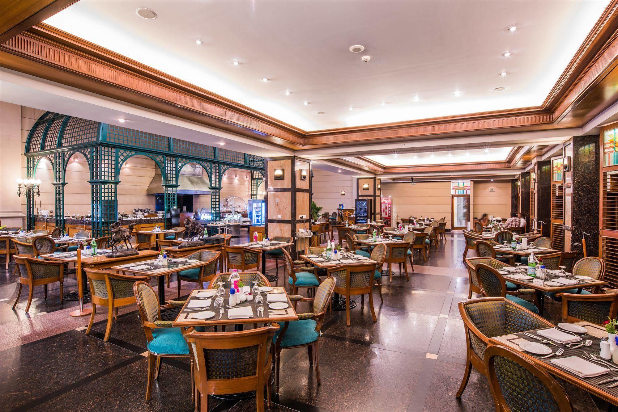 Le Meridien بنغالور المظهر الخارجي الصورة