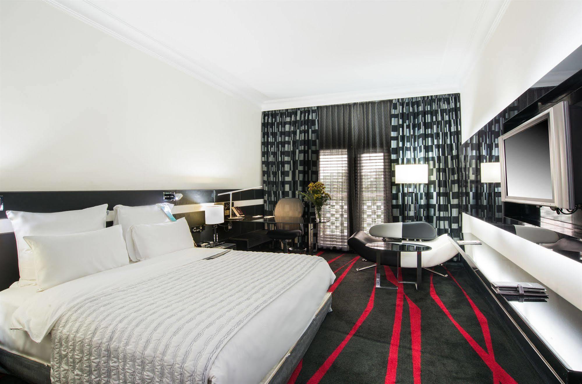 Le Meridien بنغالور المظهر الخارجي الصورة